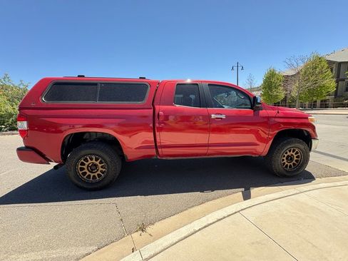 Used 2016 Toyota Tundra Limited w/ Limited Premium Package AWD/4WD image 10