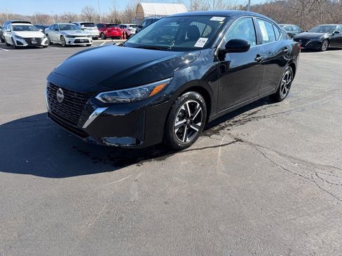 Used 2024 Nissan Sentra SV image 4