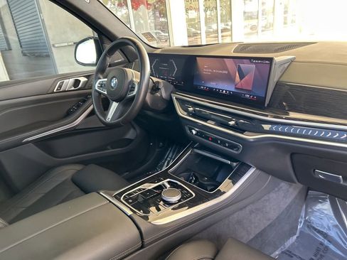Used 2024 BMW X5 sDrive40i w/ M Sport Package image 25