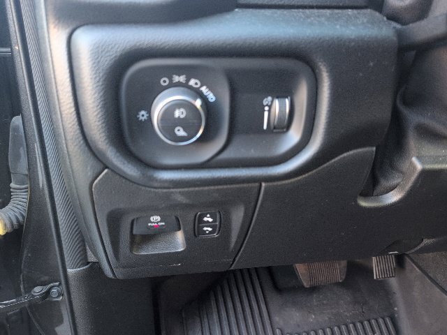 Used 2022 RAM 1500 Big Horn AWD/4WD image 18