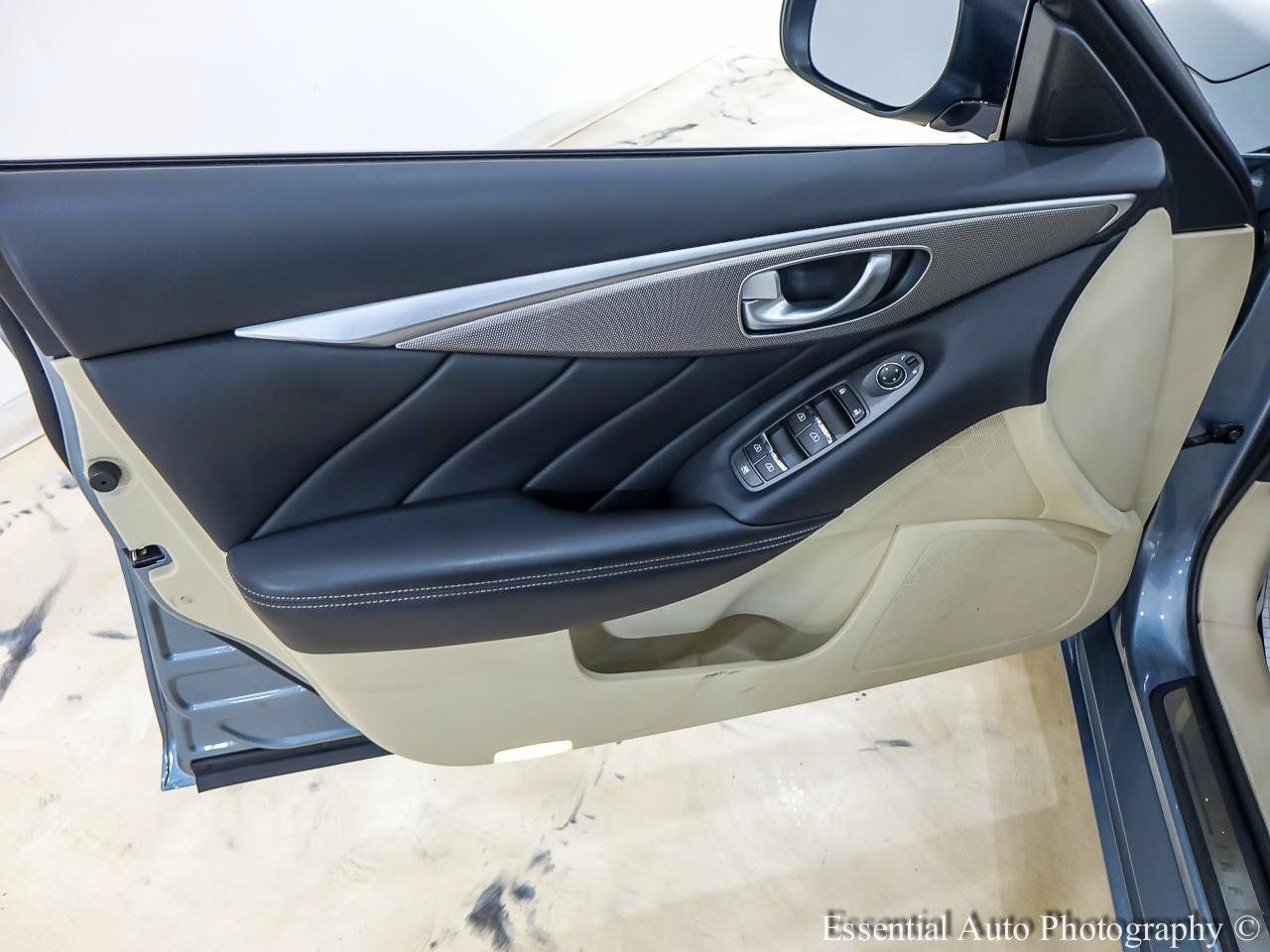 Used 2014 INFINITI Q50 Premium w/ Navigation Package AWD/4WD image 26