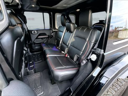 Used 2024 Jeep Wrangler Unlimited Rubicon image 13