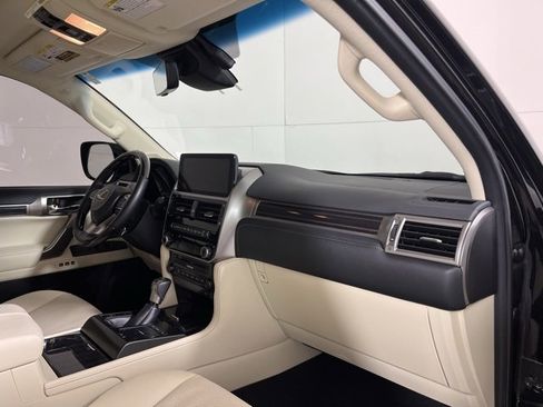 Used 2023 Lexus GX 460 Premium image 25