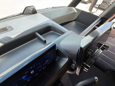 Used 2024 Chevrolet Brightdrop 600 w/ Commercial Equipment Package AWD/4WD image 23