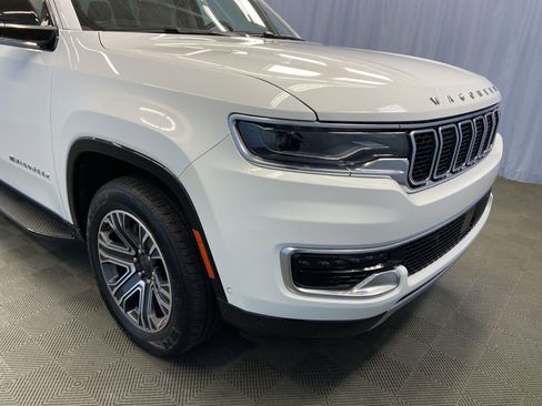 Used 2024 Jeep Wagoneer Series II w/ Flexible Seating Group image 61