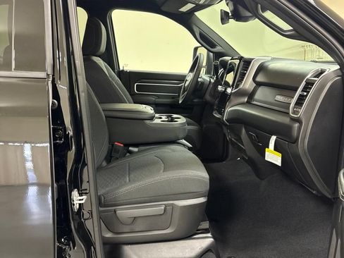 New 2026 RAM 2500 Big Horn AWD/4WD image 25