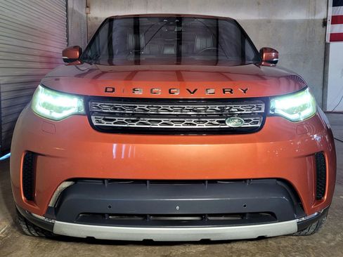 Used 2018 Land Rover Discovery HSE Luxury image 2