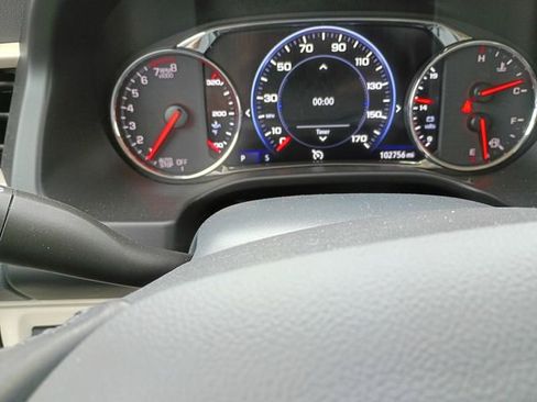 Used 2022 GMC Acadia Denali image 15