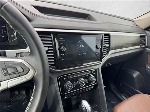 Used 2023 Volkswagen Atlas SE AWD/4WD image 13