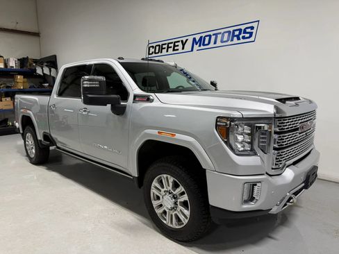 Used 2023 GMC Sierra 2500 Denali w/ Denali Ultimate Package AWD/4WD image 8
