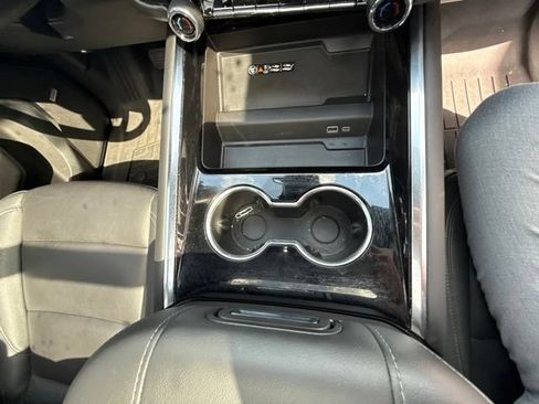 Used 2025 Chevrolet Suburban Z71 w/ Z71 Off-Road Package AWD/4WD image 13
