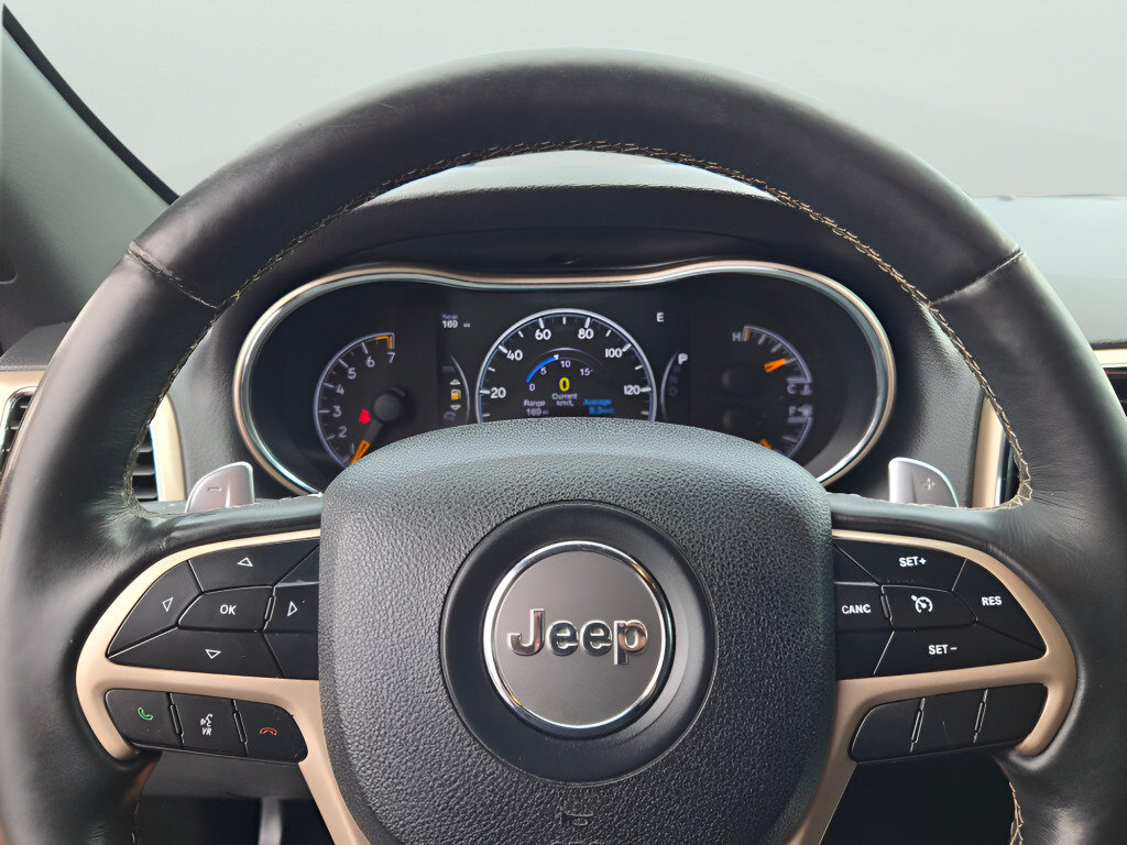 Used 2017 Jeep Grand Cherokee Limited AWD/4WD image 36
