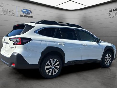 Used 2024 Subaru Outback Premium AWD/4WD image 4