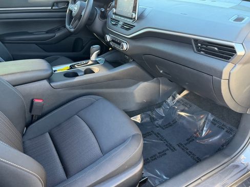 Certified 2025 Nissan Altima 2.5 S image 13
