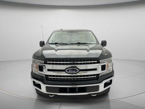 Used 2018 Ford F150 XLT w/ Equipment Group 302A Luxury AWD/4WD image 2