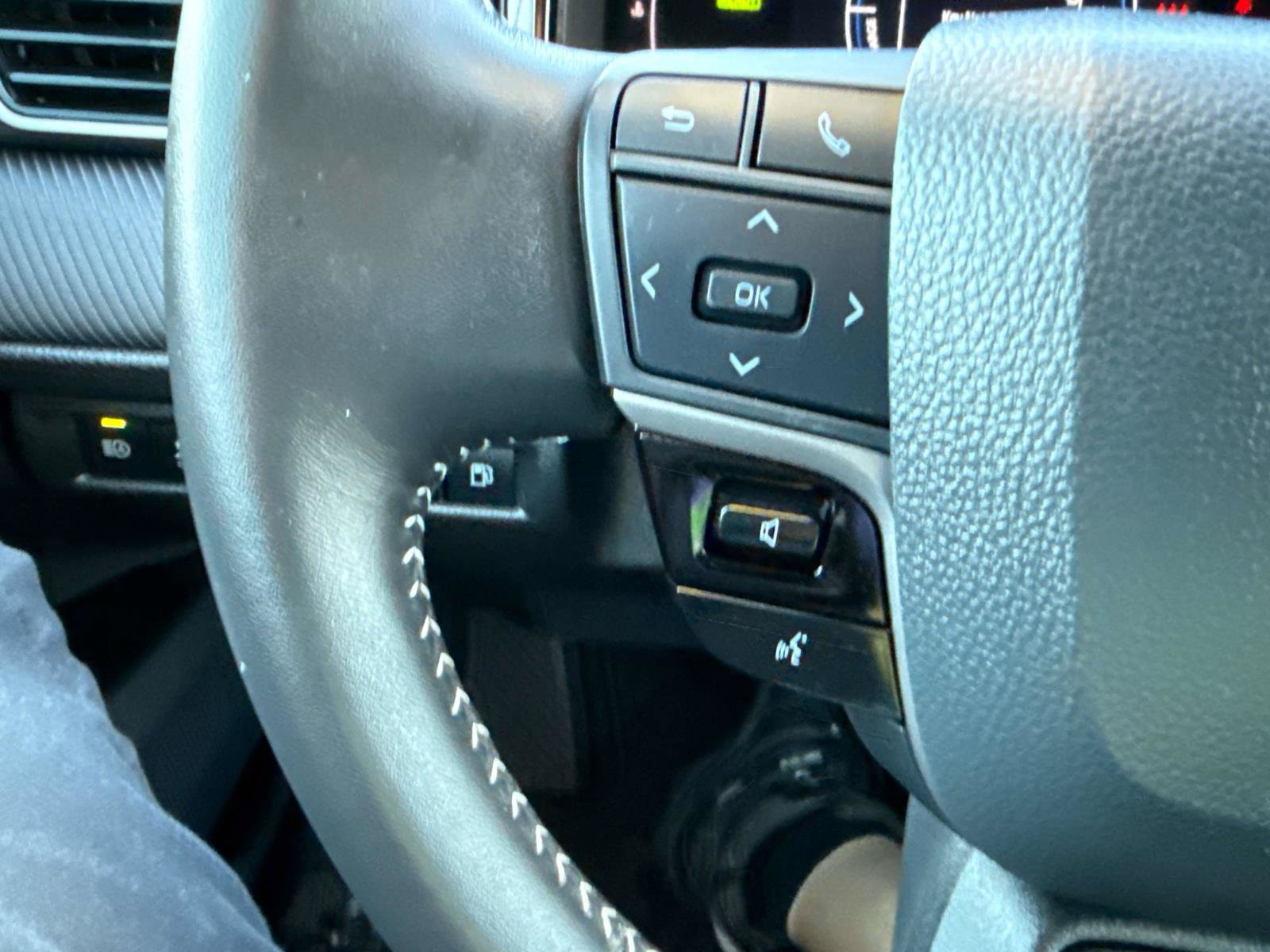 Used 2026 Toyota Camry SE w/ Multimedia Upgrade Package FWD image 24