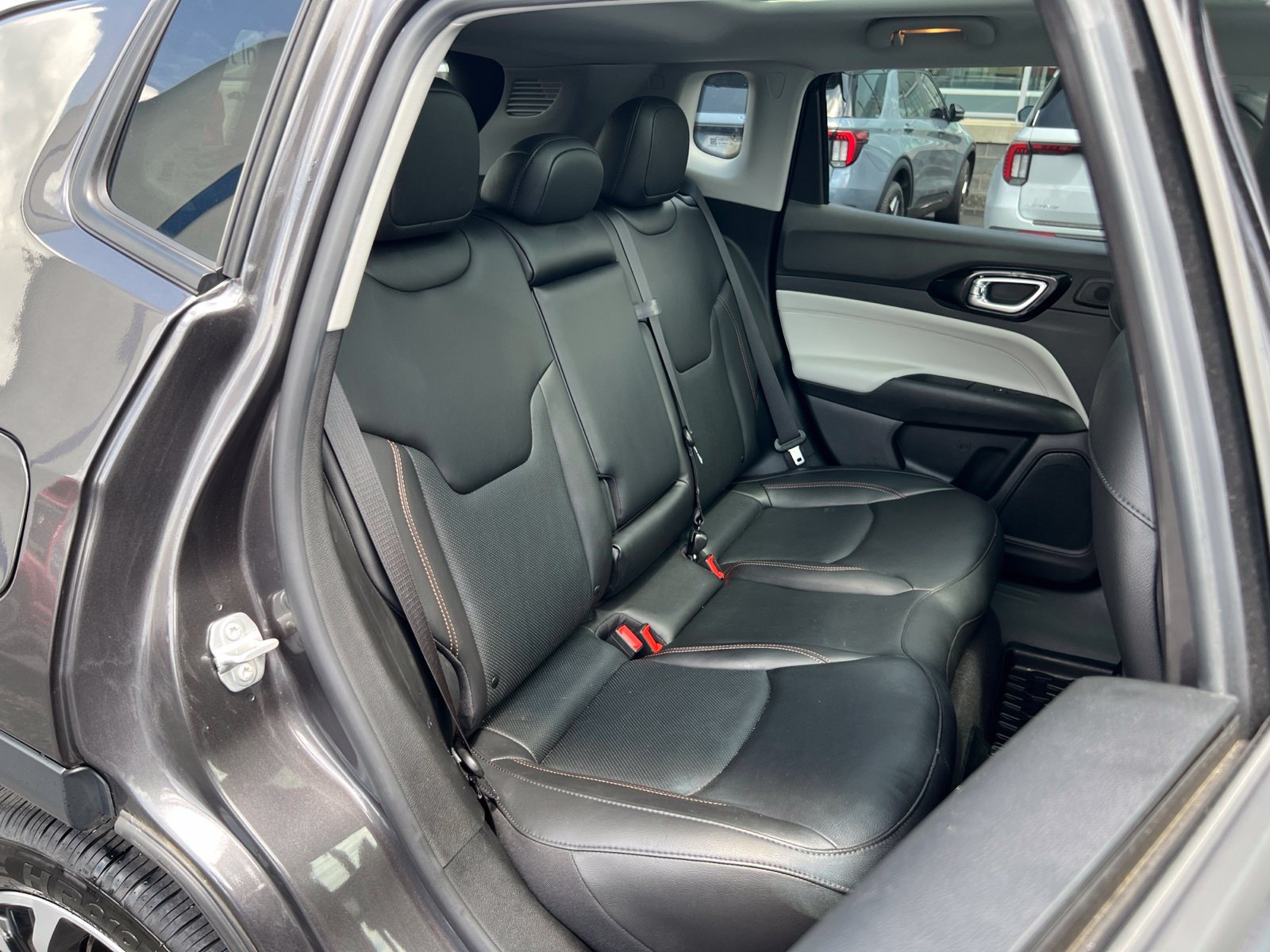 Used 2022 Jeep Compass Limited w/ Sun and Sound Group AWD/4WD image 45