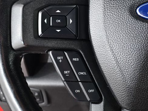 Used 2017 Ford F150 XLT w/ Equipment Group 302A Luxury AWD/4WD image 33