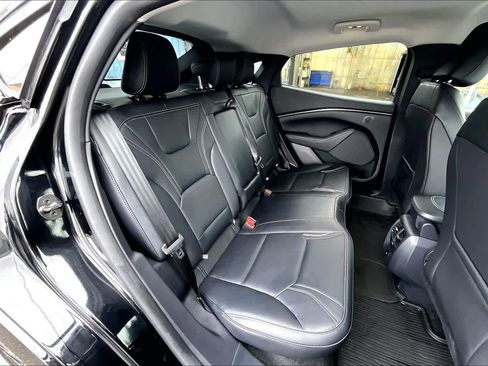 Used 2025 Ford Mustang Mach-E Premium image 19