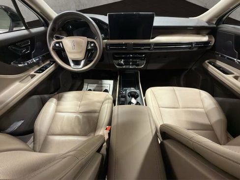 Used 2023 Lincoln Corsair Reserve image 2