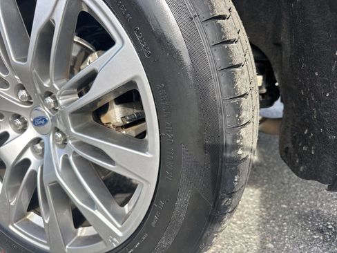 Used 2025 Ford Explorer Platinum image 36