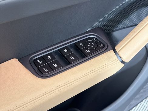 New 2026 Porsche Cayenne image 23