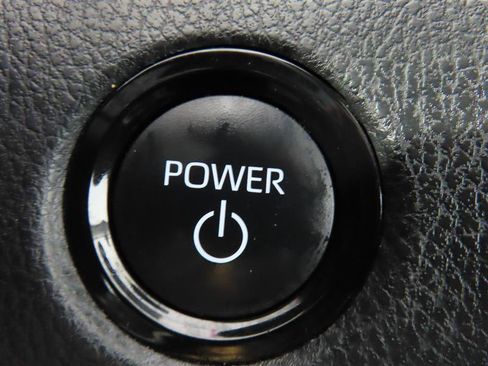 Used 2025 Toyota Camry LE FWD image 19