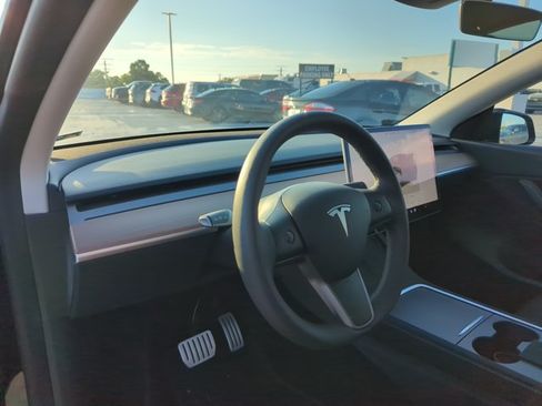 Used 2022 Tesla Model Y Performance AWD/4WD image 14