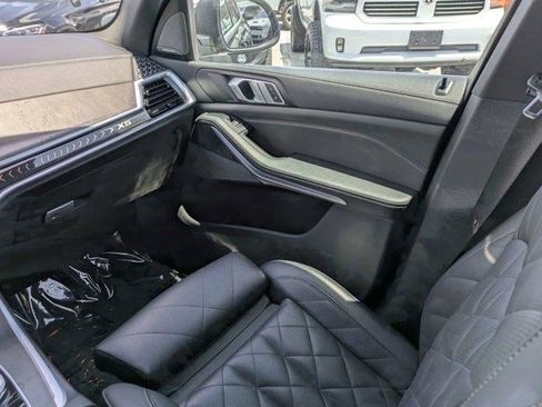 Used 2025 BMW X5 xDrive40i AWD/4WD image 17