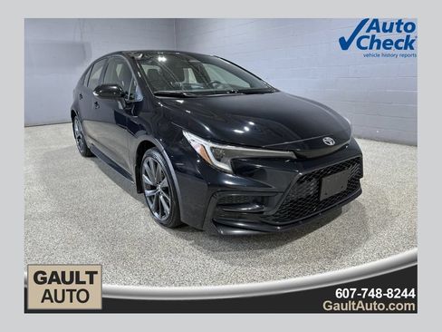 Used 2024 Toyota Corolla SE FWD image 1