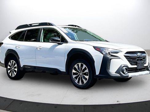 Used 2024 Subaru Outback Limited AWD/4WD image 2