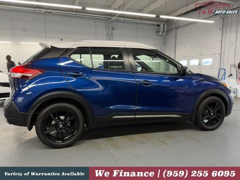 Used 2020 Nissan Kicks SR FWD image 6