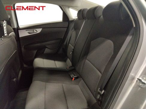 Used 2024 Kia Forte LXS image 31