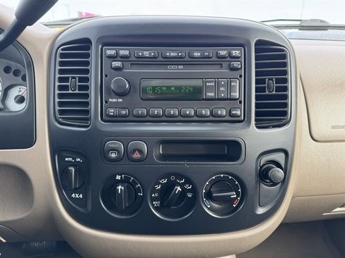 Used 2001 Ford Escape XLT image 14
