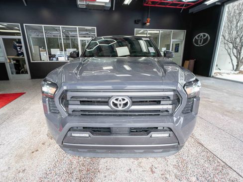 Used 2024 Toyota Tacoma SR5 image 6