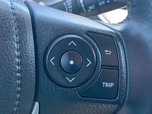 Used 2016 Toyota RAV4 XLE AWD/4WD image 26