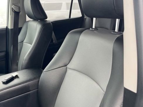 Used 2024 Toyota 4Runner SR5 Premium image 11