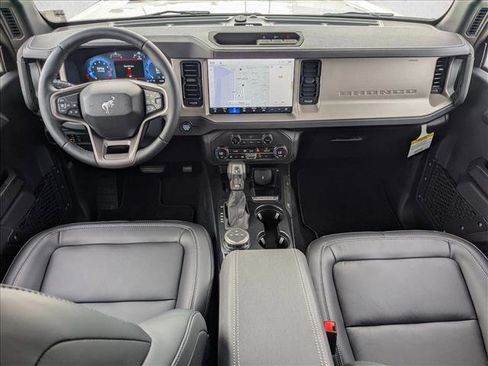 New 2026 Ford Bronco Outer Banks AWD/4WD image 15