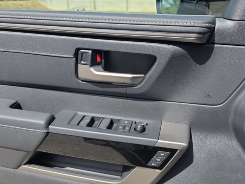 New 2026 Toyota Tundra Limited AWD/4WD image 24