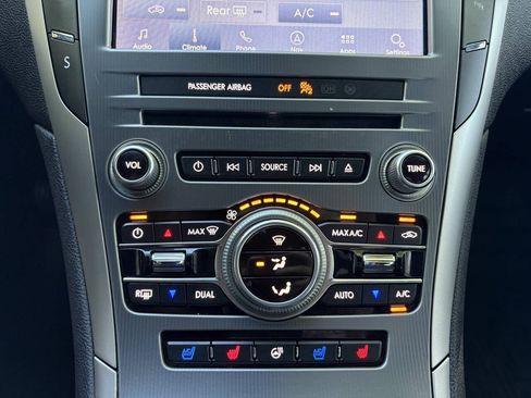 Used 2020 Lincoln MKZ Reserve w/ Elements Package AWD/4WD image 22