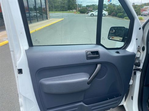 Used 2012 Ford Transit Connect XLT FWD image 8