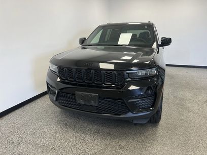 Used 2024 Jeep Grand Cherokee Altitude