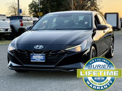 Used 2022 Hyundai Elantra SEL w/ Cargo Package