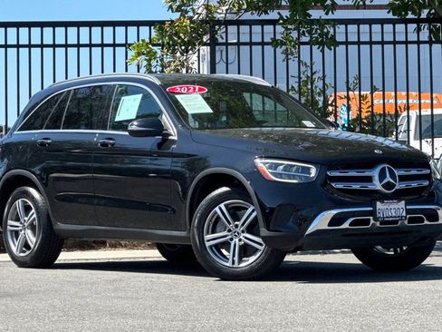 Used 2021 Mercedes-Benz GLC 300 GLC 300 image 2