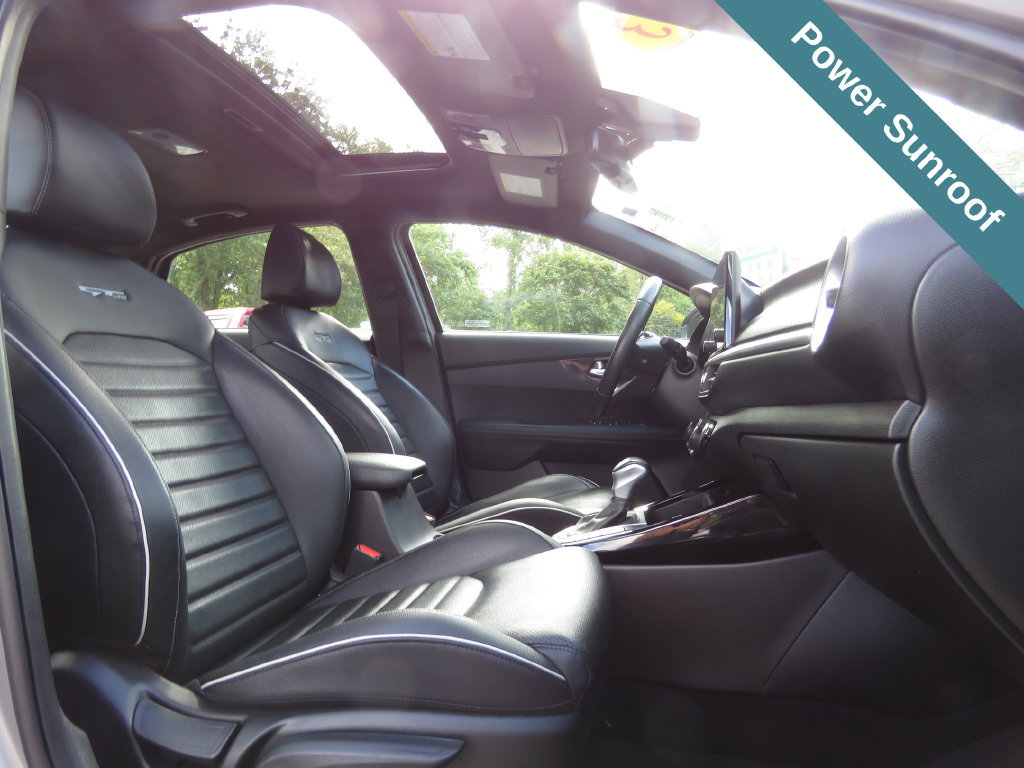 Used 2023 Kia Forte GT-Line w/ GT-Line Premium Package FWD image 13