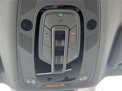 Used 2020 Audi Q5 Prestige image 31