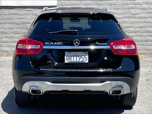 Used 2018 Mercedes-Benz GLA 250 4MATIC image 3