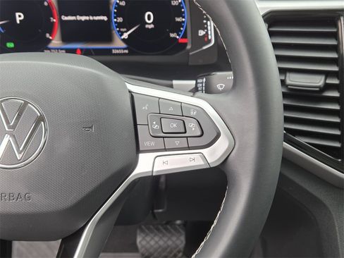 Used 2021 Volkswagen Atlas SEL Premium image 11