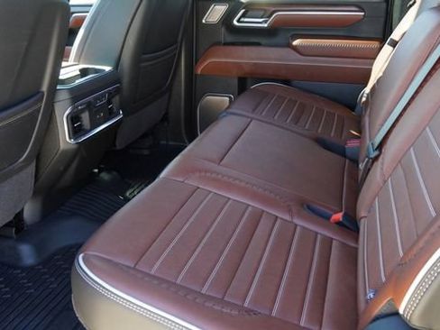 Used 2025 GMC Sierra 2500 Denali Ultimate AWD/4WD image 13
