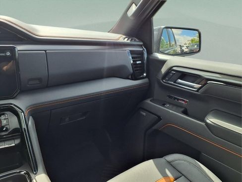New 2026 GMC Sierra 1500 AT4 w/ AT4 Premium Package AWD/4WD image 22